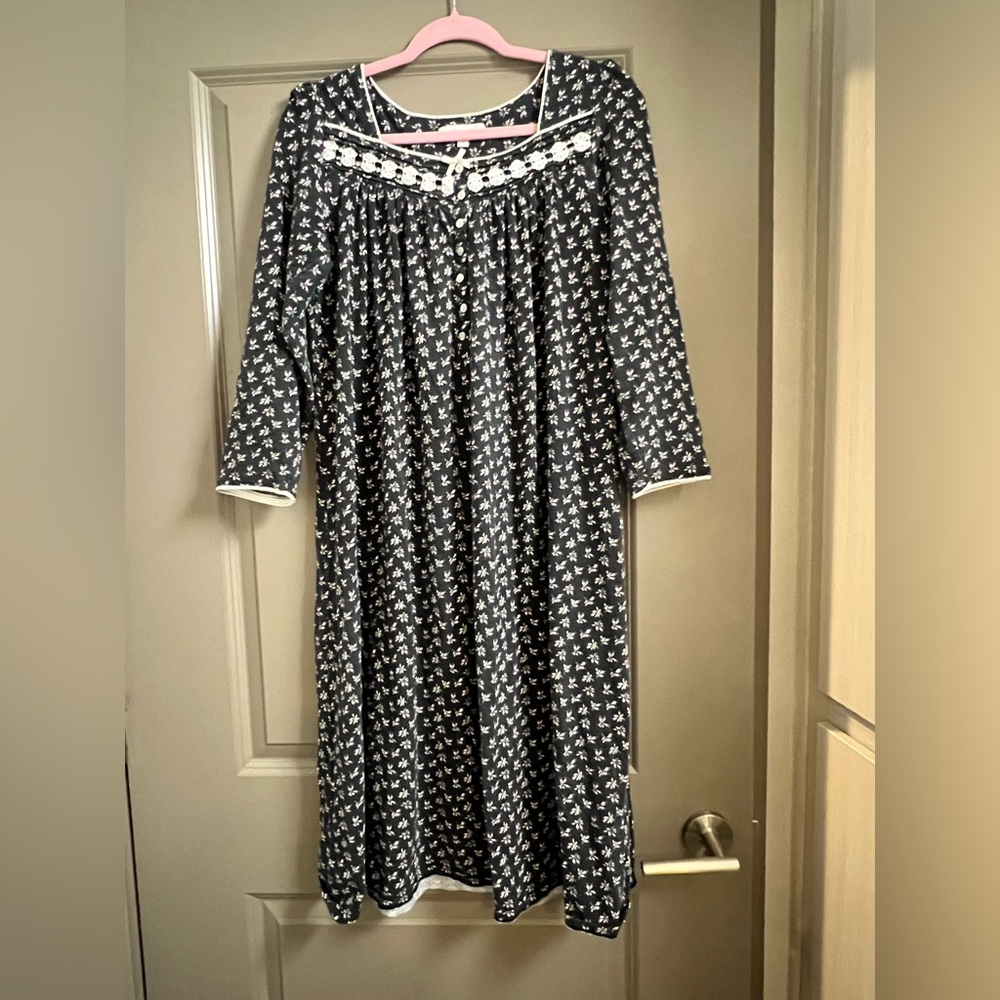 Eileen West Cotton Long Sleeve Nightgown Floral Black Pink Cottagecore Small - Picture 2 of 7